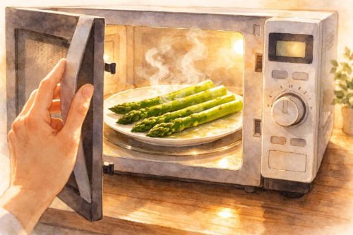 電子レンジの中のアスパラ