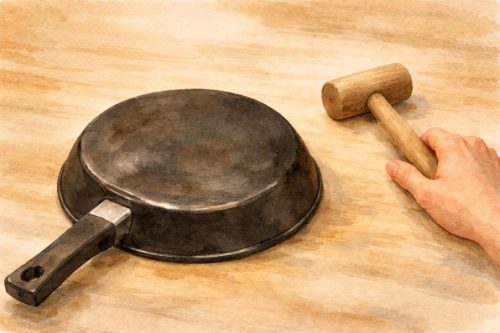 フライパンと木槌のイラスト